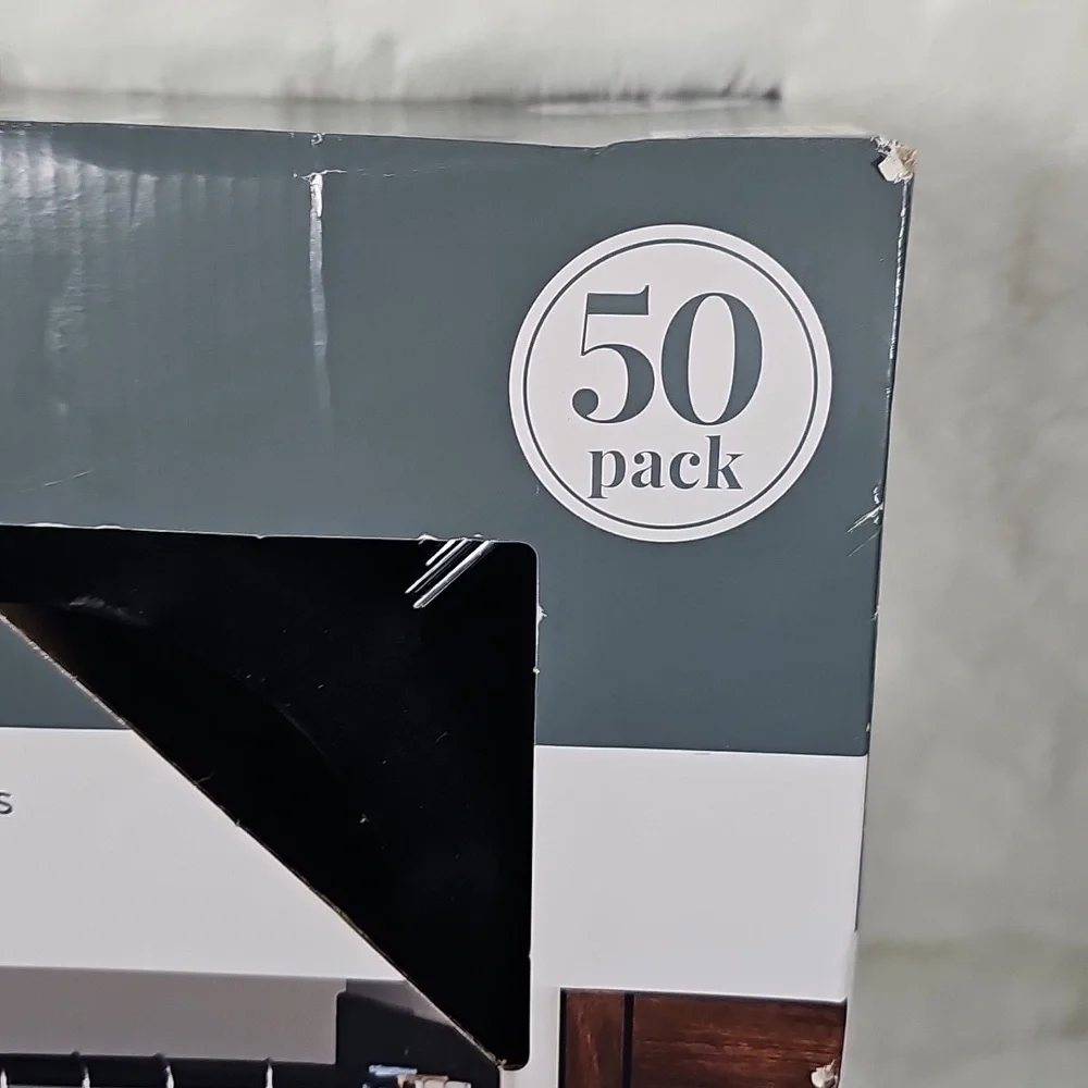 Member's Mark Elite Quality Velvet Coated Non-Slip Clothing Hangers 50Pk